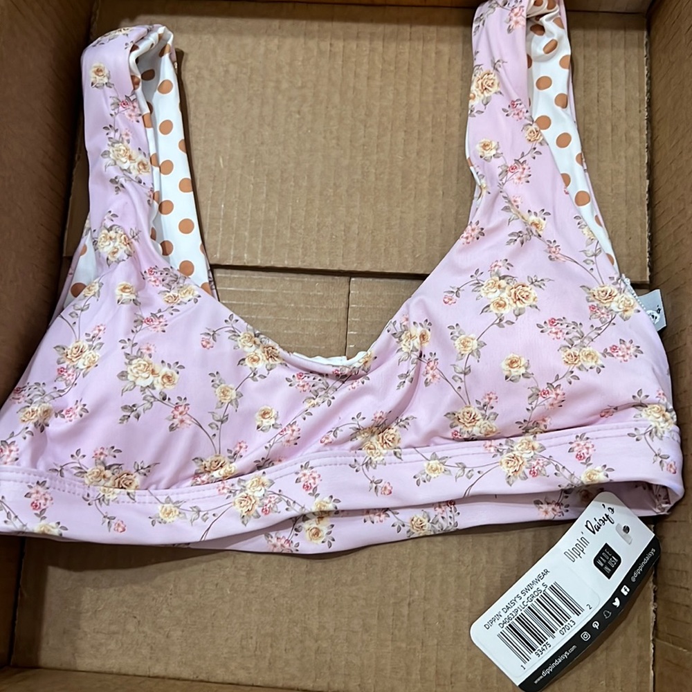 Dippin’ Daisy’s swimwear NWT